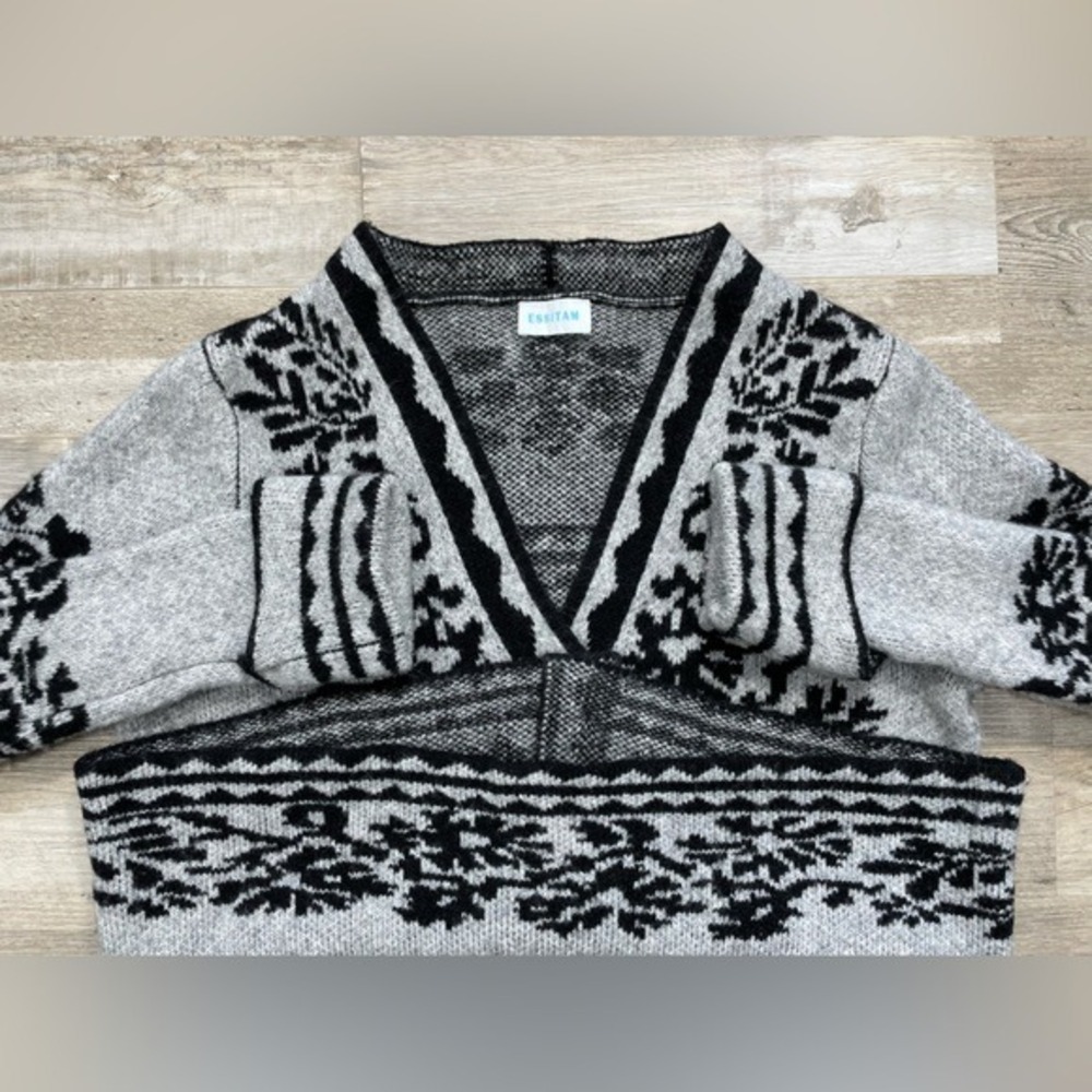 Wool Blend Essitam Zora Mexico Cardigan W/ M Grey Black Floral Knit LN/NWOT - Picture 5 of 10